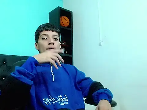 jl_brayan12's Webcam Show