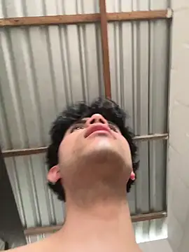 Chat +18 de Axel-Mejia ao vivo