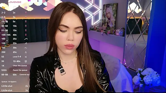 Chatroom XXX en direct de MimiForce