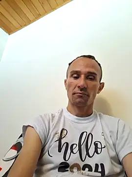Pokazy przed kamerką – Nacho18hot