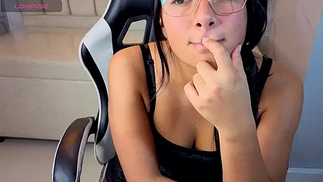 Emily_Brooks_Tx live XXX chat