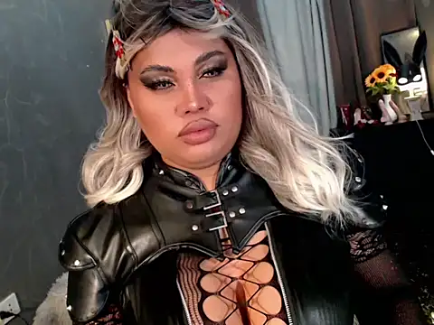 KitSmithCumerr – Naživo XXX chat