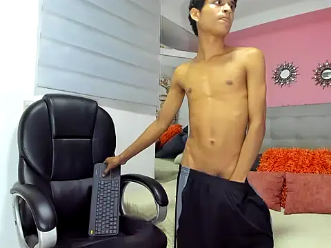 Xavier-Fox Live XXX-chat