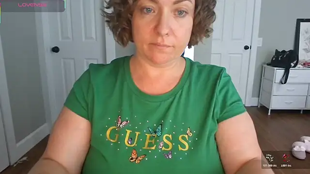 julimonroe's Live XXX Chat