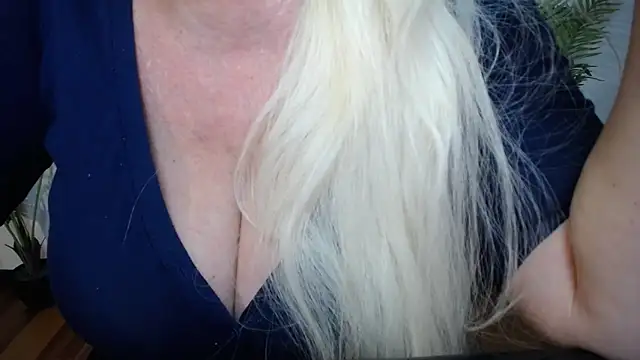 Chat XXX ao vivo de BlondyLeeBest
