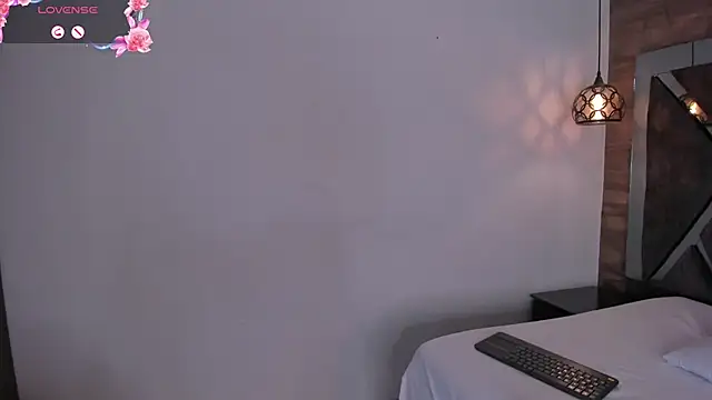 Rose__Evans__ Chat XXX in diretta
