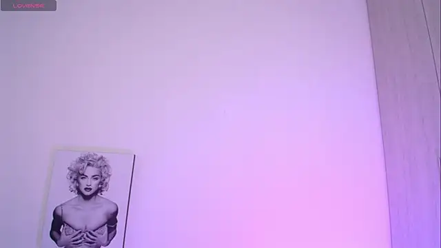 Онлайн чат XXX Millie_bobby