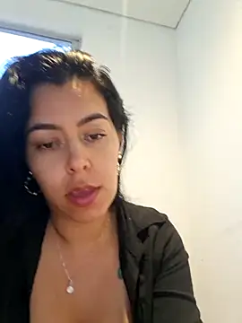 Luianna's Live XXX Chat
