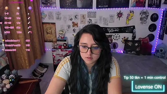 Chat +18 de Cherry_blush_ ao vivo