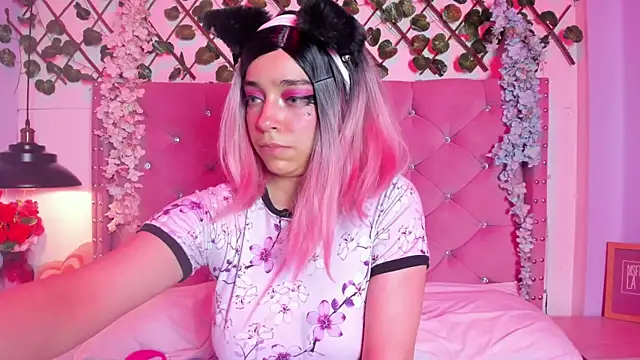 Chat +18 de Kira-Yuzu ao vivo