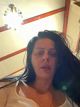 Онлайн чат XXX MiriamDelyn