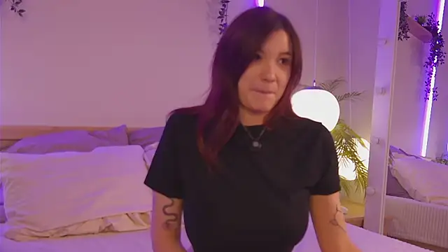 Katie_Fairy: вебкам-шоу