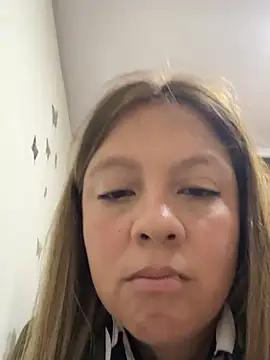 Bruja_lu Chat XXX in diretta