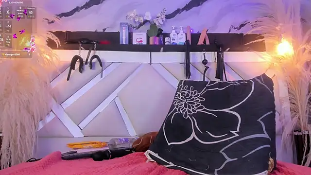 Natasha-Adams élő XXX-chatje