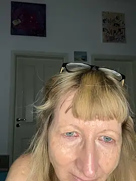 Živý XXX chat MatureKim