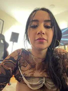 EmmyEvans1's Live XXX Chat