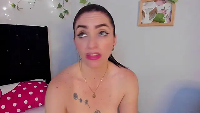 MeganHoffmaan Chat XXX live