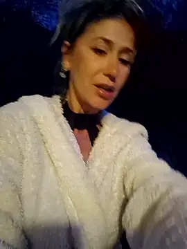 CelynaRoss লাইভ XXX চ্যাট