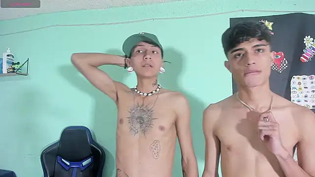 TYLERhHOT2005's Live XXX Chat