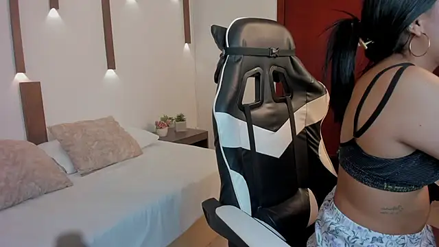 دردشة carla_smellie الجنسية المباشرة