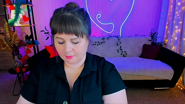 CrystaalStaar's Live XXX Chat