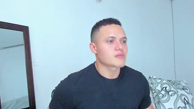KingLevi01 Live XXX Chat
