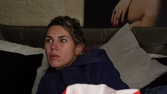 FeliciaKrige Adlı Modelin Canlı XXX Sohbeti