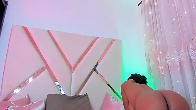 Chat XXX en directo de Jade_Thonson1