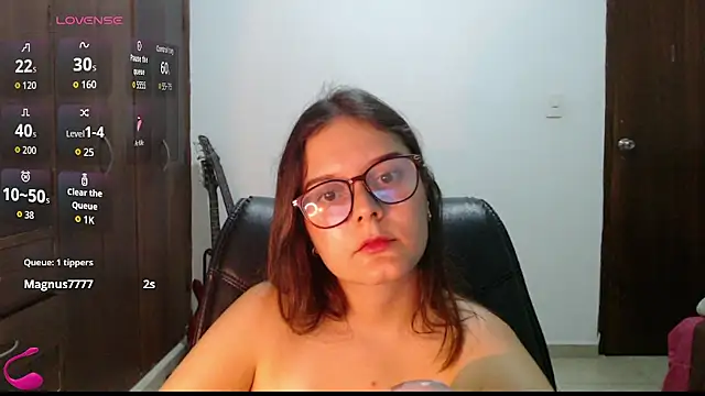 MadieeLorez: απευθείας συνομιλία ΧΧΧ