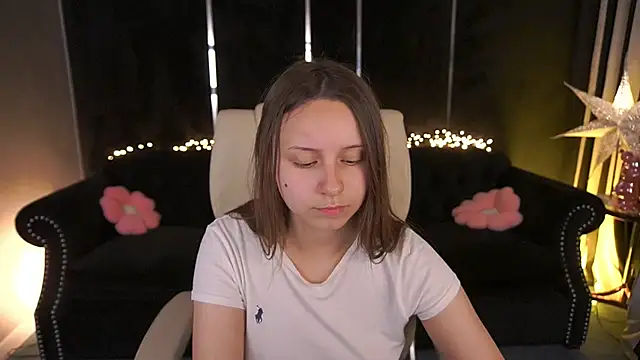 TinyNatalie: απευθείας συνομιλία ΧΧΧ