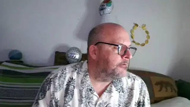 Chatroom XXX en direct de Ursulet_US