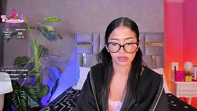 Tyla_KsのライブXXXチャット