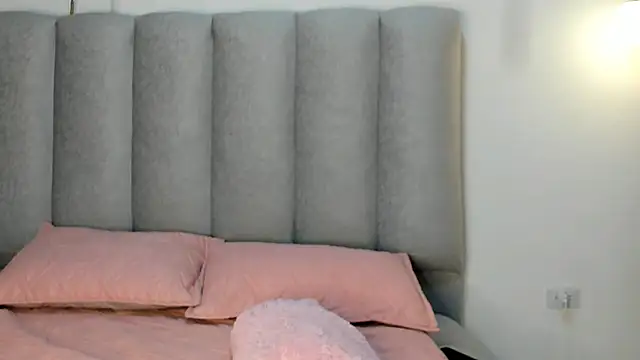 Valentina_lux1のライブXXXチャット