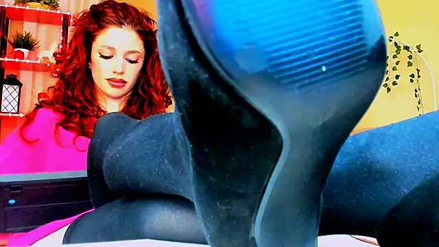 ChristinaConteeree Webcamshow