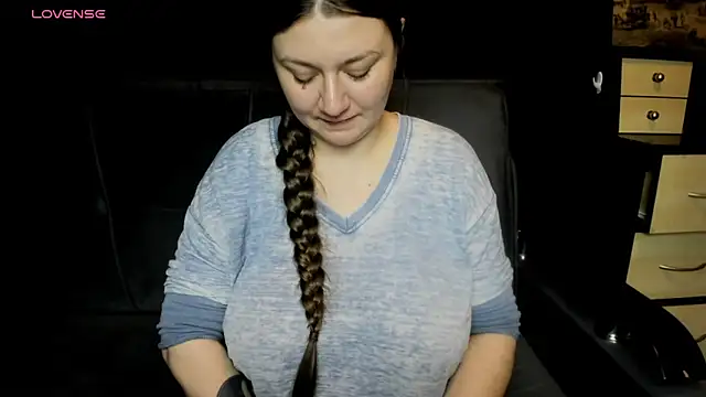 AlisaBacker Chat XXX in diretta