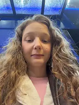 outside_rosy Show in webcam