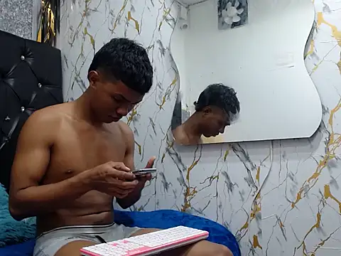lonjitas_twink_hot Webcam Show