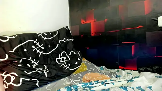 XXX chat uživo modela chromeheart_