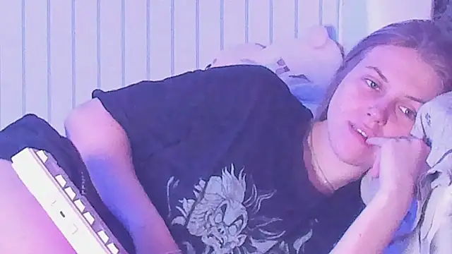 Chatroom XXX en direct de AngelAnty