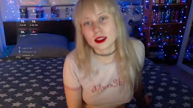 s1lvercherub's Live XXX Chat
