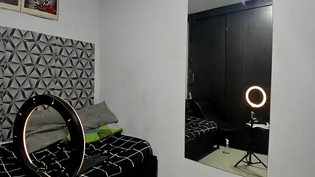 Chat XXX ao vivo de Benjamin_lich
