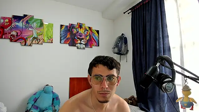 MauroD17's Webcam Show