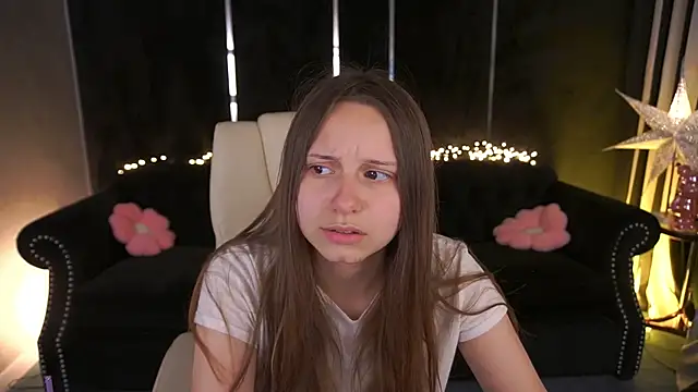TinyNatalie Live XXX-Chat