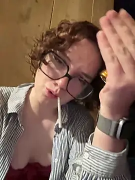 Chat +18 de ju_juliette ao vivo