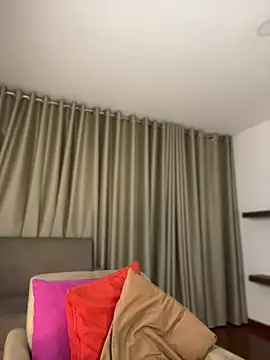 Zandrina 라이브 XXX 채팅