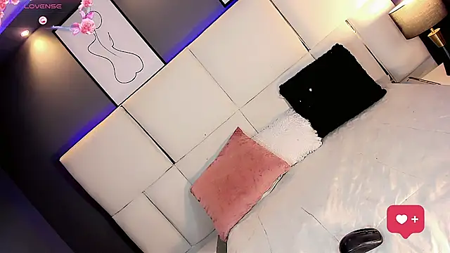 Kornylovee Webcam Show
