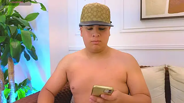 Chat XXX ao vivo de Naim_Bennetsex