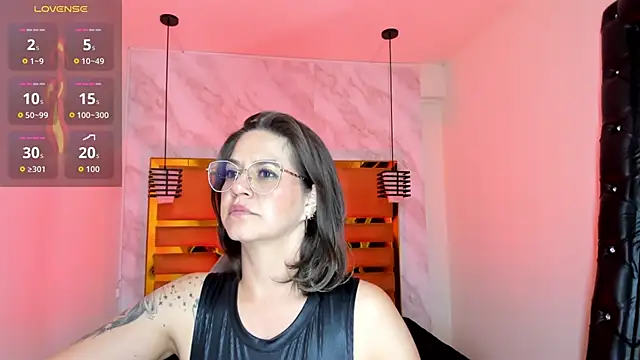 Luciifeer_ Adlı Modelin Canlı XXX Sohbeti