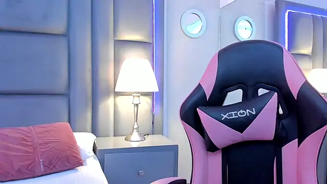 XXX chat uživo modela GabyMoreau