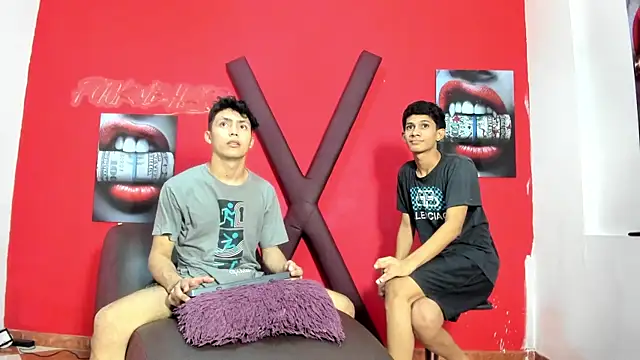 AVENGER_BOYS2026's Live XXX Chat
